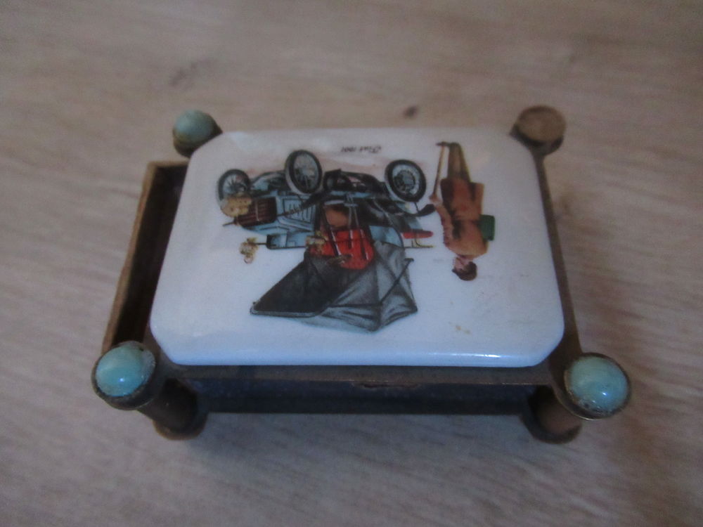 Boite � allumettes 400/2 25 Monteux (84)