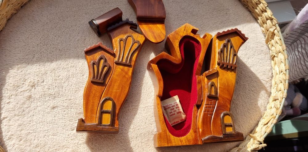 Bo�te � bijoux chuttt 20 Oullins (69)