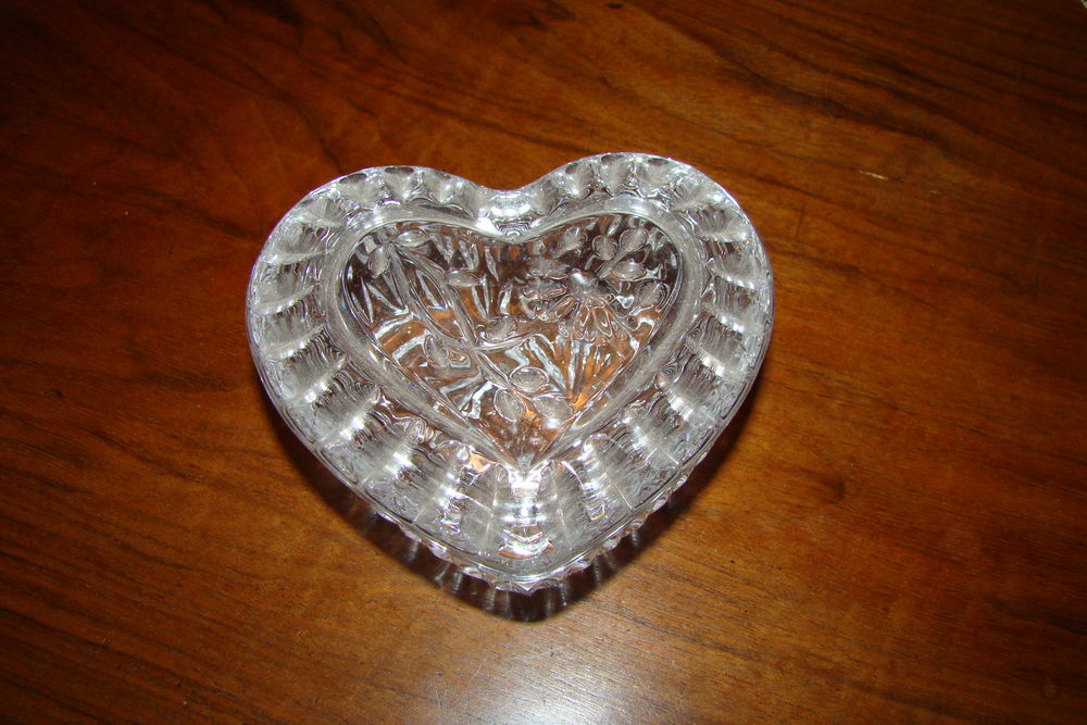 Bo�te � bijoux  vintage ann�es 1970
20 Gargenville (78)