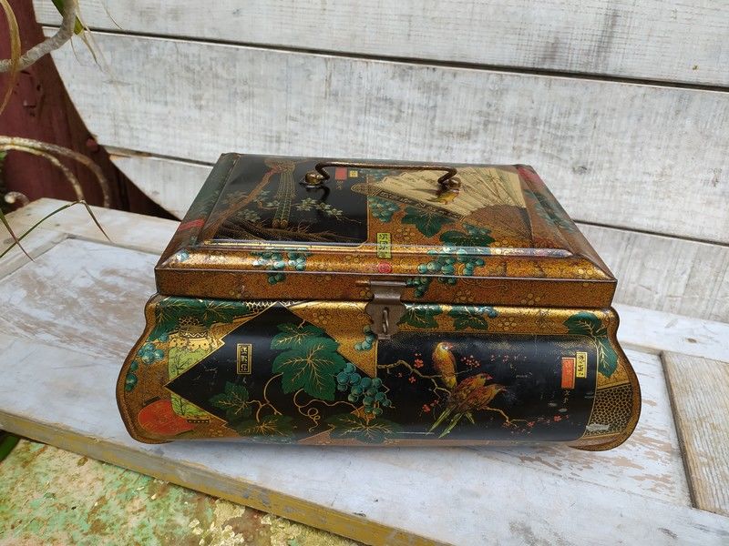 Boite � Biscuits M�tal Lithographie D�cor Asiatique ca1920 1 Loches (37)