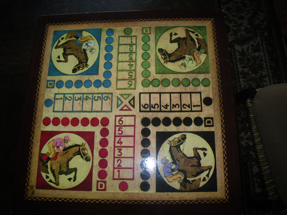 Boite en Bois de Jeux Multiples VINTAGE 0 Savigny-en-V�ron (37)