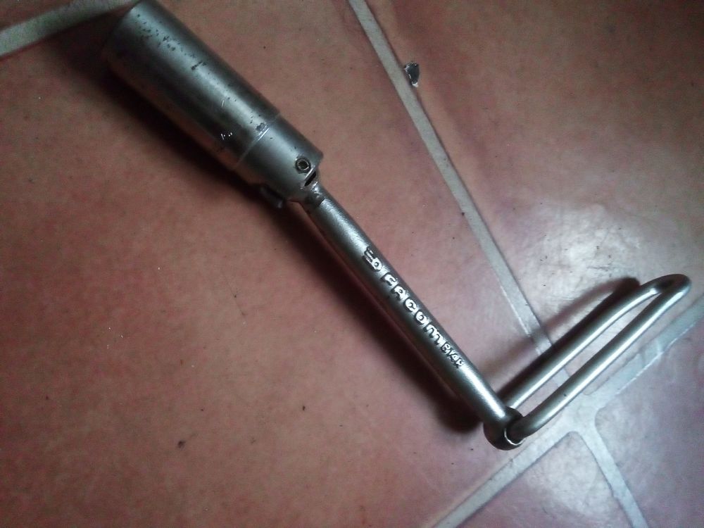 Boite de cl�s � cliquets facom + douilles 38 et 50 80 Les Vans (07)