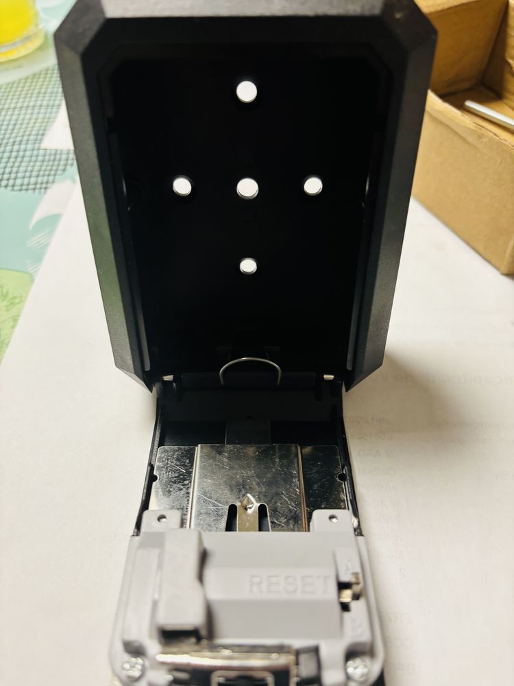 boite �  cl� ext�rieur 9 Athis-Mons (91)