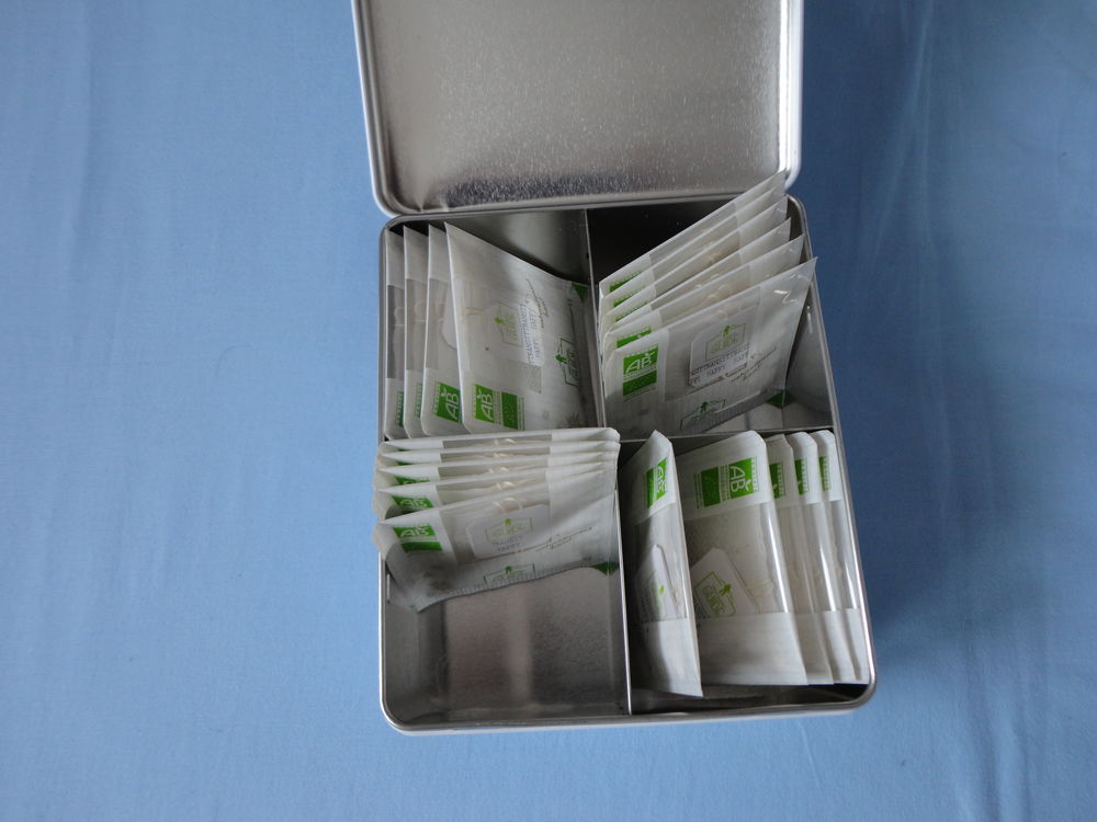 BOITE A INFUSETTES /ou AUTRE neuve 3 Doussard (74)