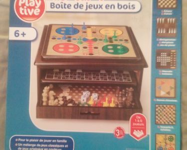 Bo�te de jeux ( 10 en 1 ). 25 Schiltigheim (67)