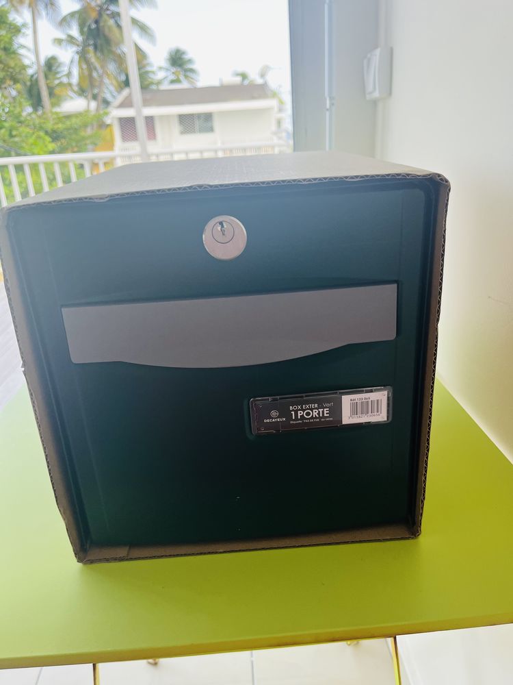 Boite aux lettres neuves encore emball�e
20 euros 20 Sainte-Anne (97)