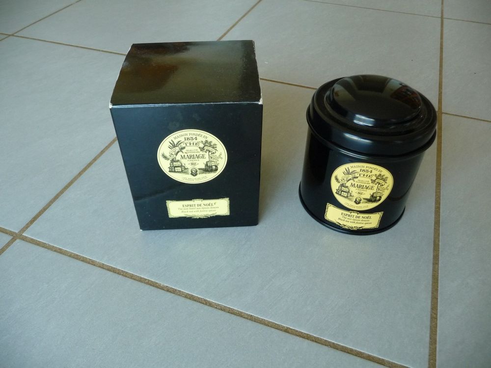 Boite � th� Mariage Fr�res Esprit de No�l 12 Celles-sur-Belle (79)