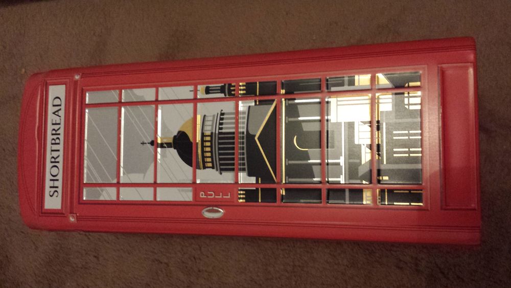 BOITE METAL VIDE MARKS & SPENCER CABINE TELEPHONIQUE 5 Triel-sur-Seine (78)