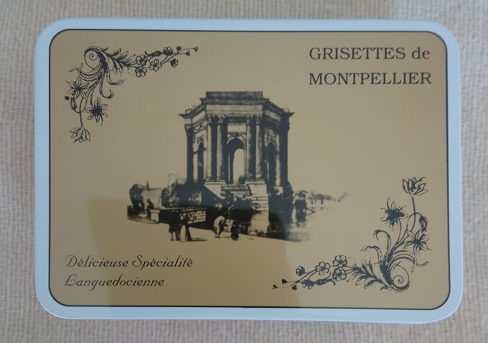 Boite métal vide Grisettes de Montpellier. 8 La Courneuve (93)