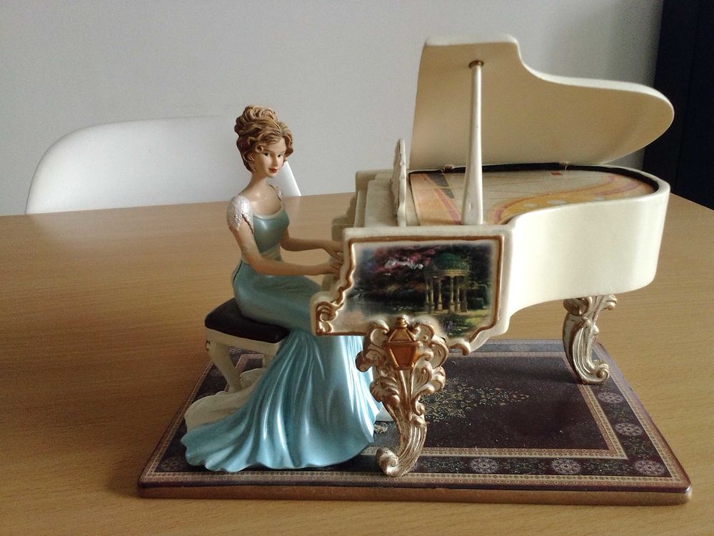 boite �  musique 32 Marcillat-en-Combraille (03)