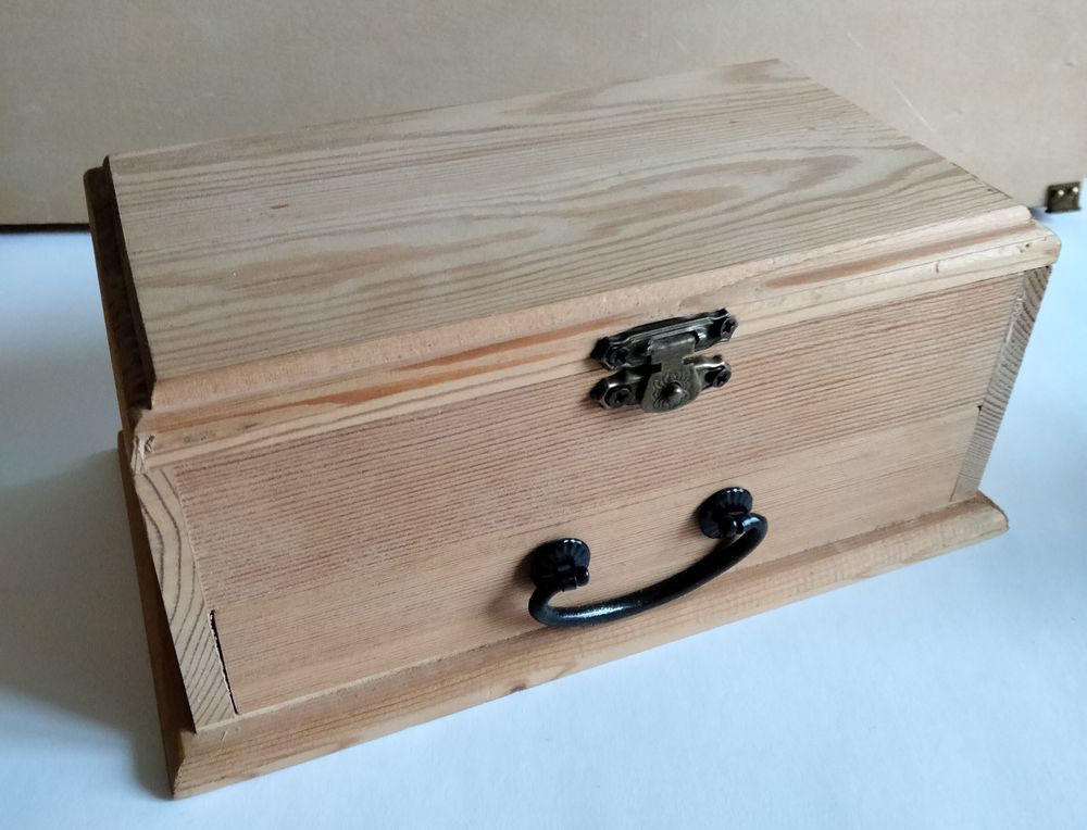 Boite � musique. 20 Vierzon (18)