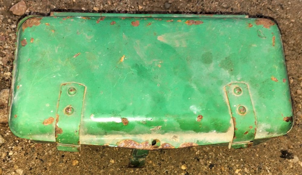 boite outil tracteur holder d'origine 120 Saint-Jean-de-Fos (34)