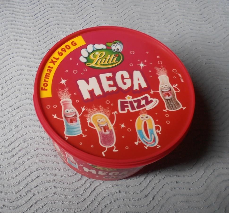 Bo�te publicitaire / de collection ronde Lutti rouge NEUF
4 Aubin (12)