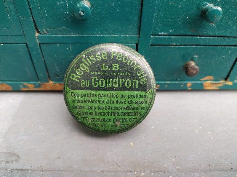 Boite Publicitaire Pastilles R�glisse Pectorale L.B Goudron 18 Loches (37)