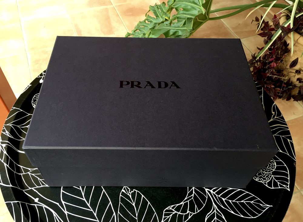 Bo�te de rangement P.R.A.D.A ; Tr�s bon �tat 14 L'Isle-Jourdain (32)