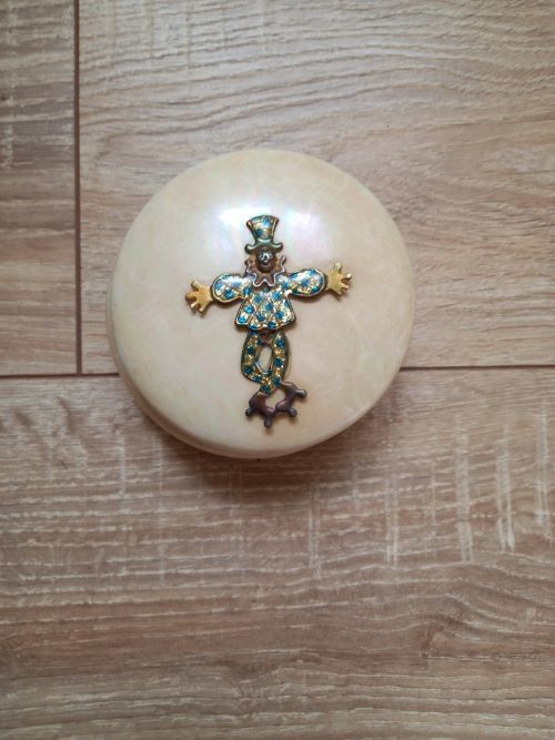 Boite ronde c�ramique fantaisie arlequin m�tal 15 Villiers (86)