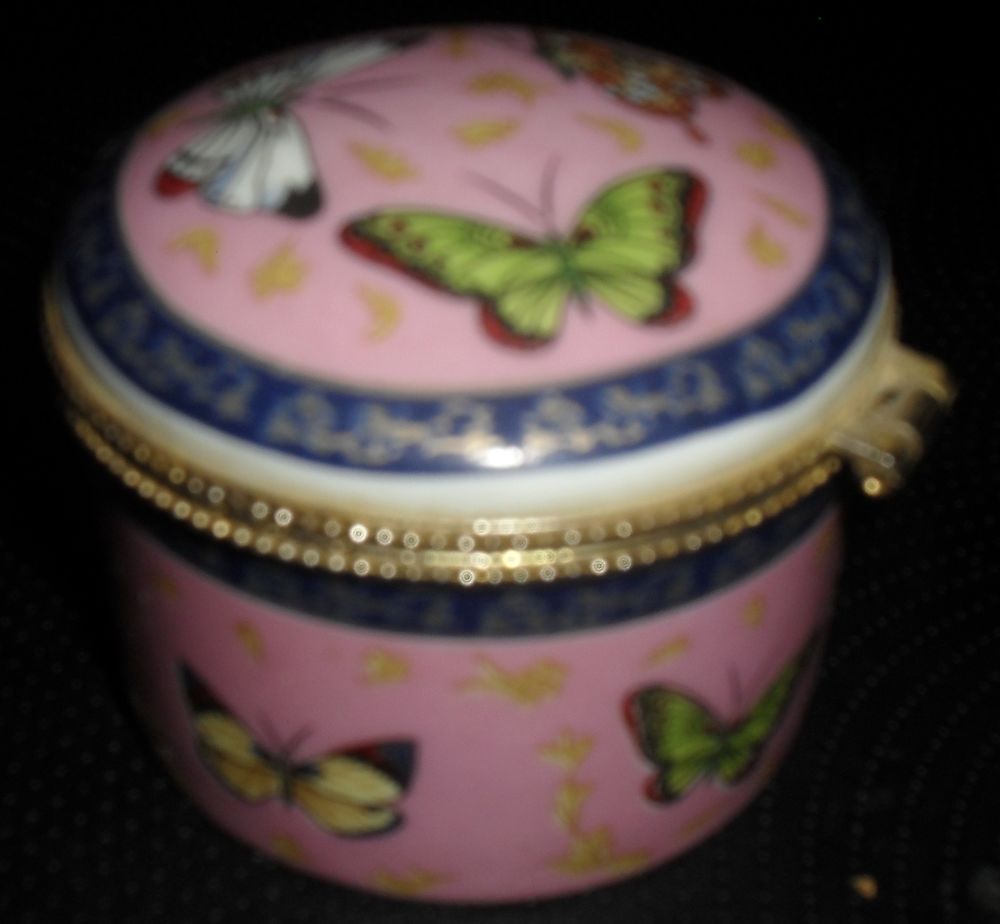 Bo�te ronde � pilules, bijoux 12 Montreuil (93)