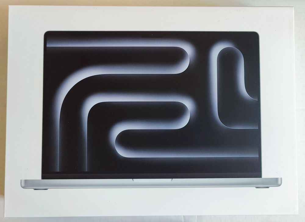 Bo�te vide neuve et d'origine - MacBook Pro 9 Saint-Ch�ron (91)