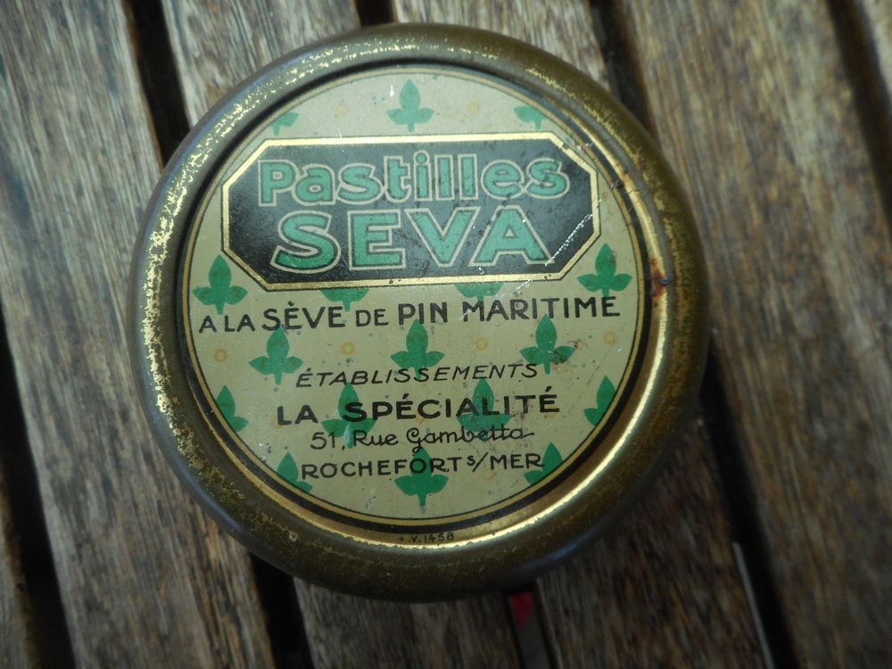 Bo�te vide de pastilles Seva 7 Nieuil-l'Espoir (86)
