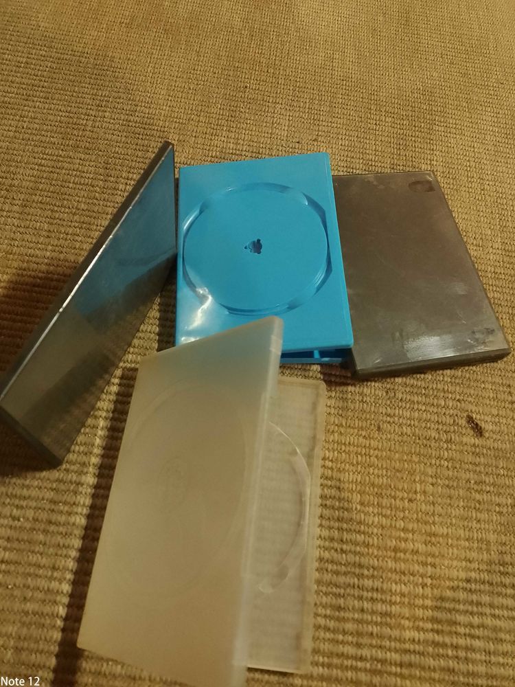 bo�te de DVD vide lot de 5 pi�ces + 1 gratuite (6), remise en main propre 1 Ch�bons (38)