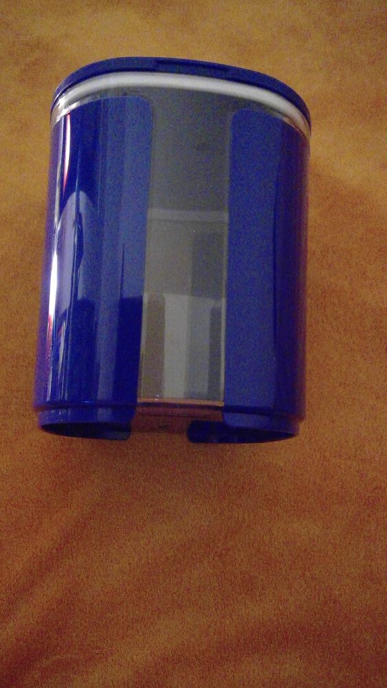 BOITE VITRINE BLEU TUPPERWARE
1,5 L
12 Triel-sur-Seine (78)