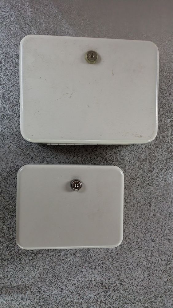 2 bo�tes � cl�s m�tallique neuves 20 Nantes (44)