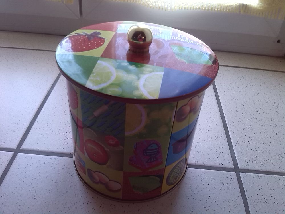  2 Boites � g�teaux 4 Rosi�res (43)