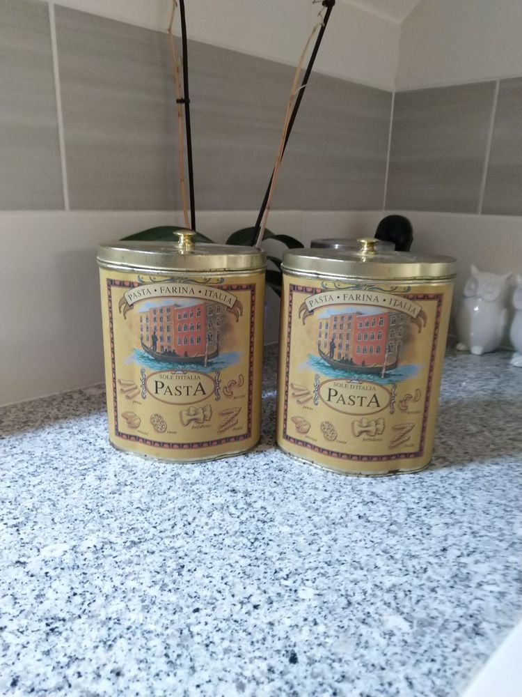 Bo�tes en m�tal
18 Melun (77)