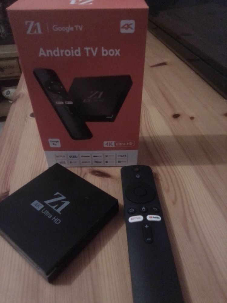 1 boitier android GOOGLE  tv 4 K 30 Saint-Jean-de-Liversay (17)