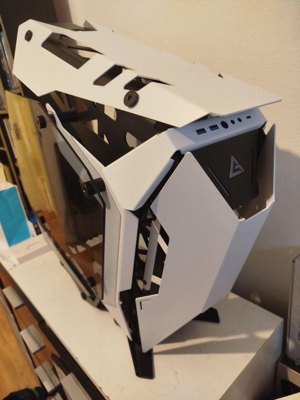 Bo�tier Antec Torque Midi-Tower - wei� 130 Mons-en-Bar�ul (59)