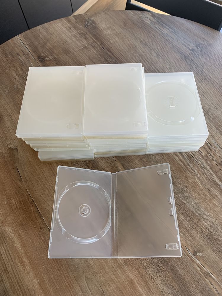 Lot de 28 boitier DVD 15 Saleilles (66)