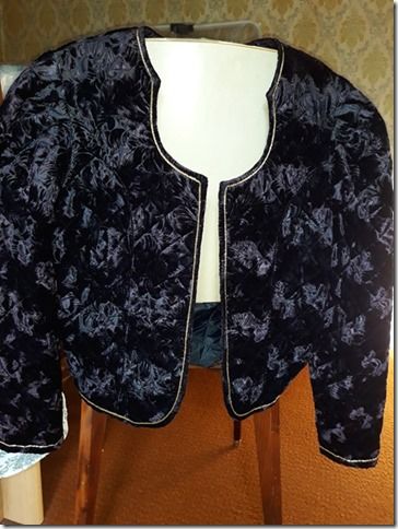 Bol�ro matelass� velours noir 4 Pessac (33)