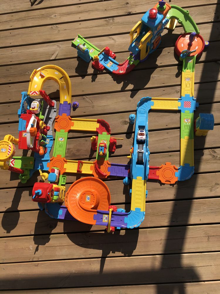 Tut Tut Land Maxi Parc D Attraction