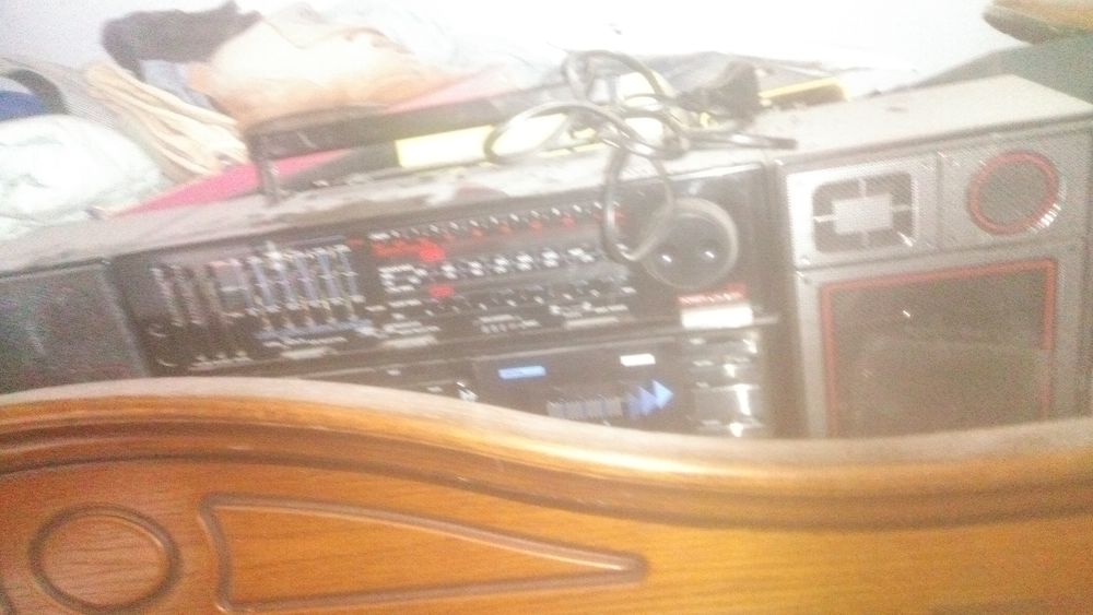 Bombox Philips type 8458 100 Lan�on-Provence (13)