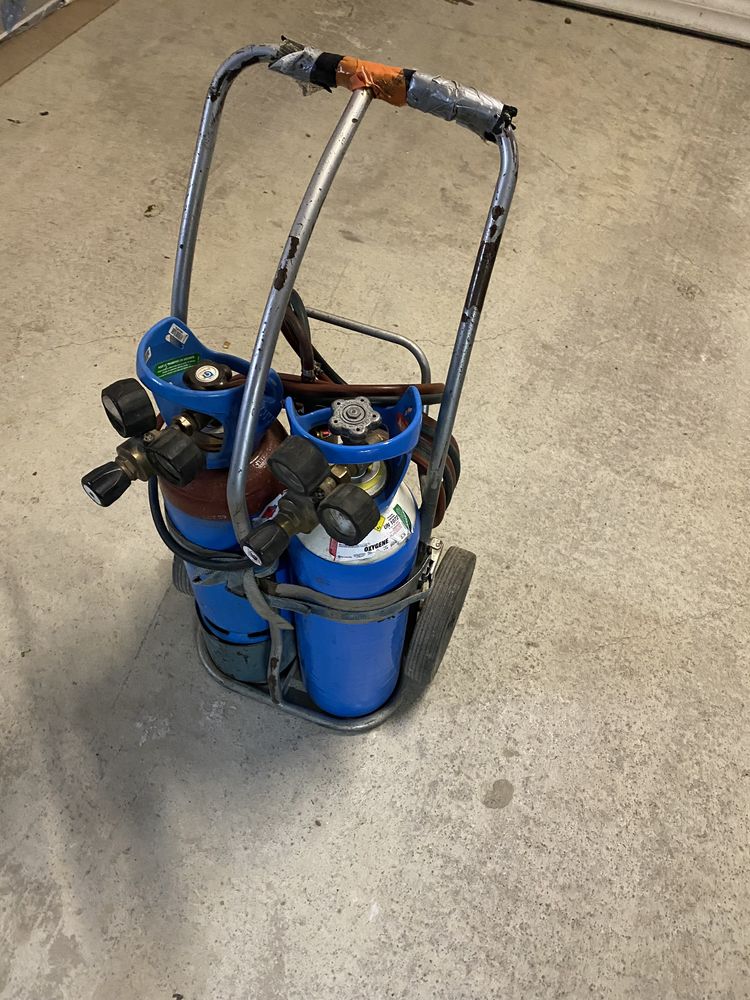 2 bonbonnes pour plomberie 250 Toulouse (31)