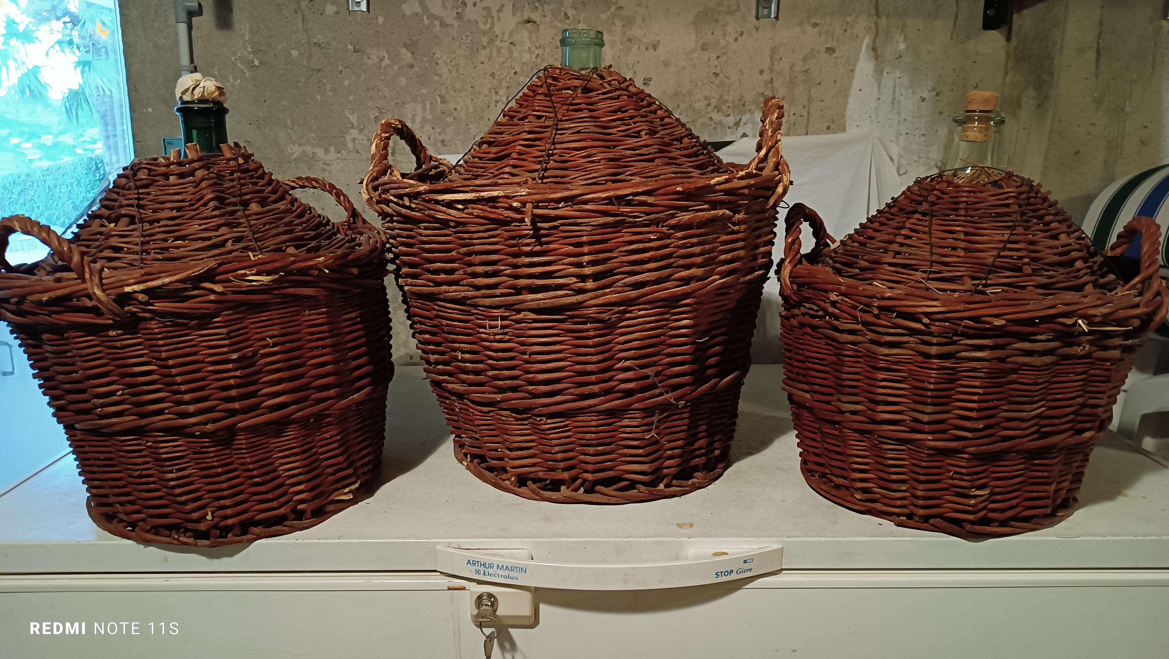 BONBONNES VERRE EN OSIER 90 Saint-Genis-l'Argenti�re (69)