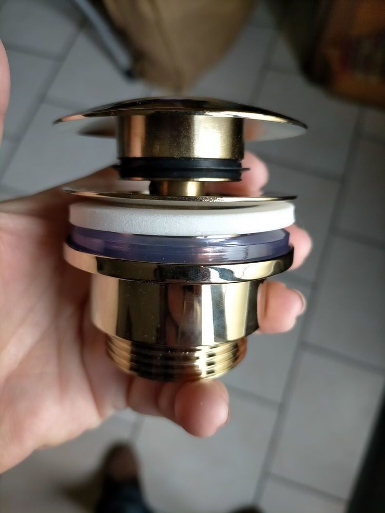 Bonde de lavabo dor�e 20 Ch�teaudun (28)