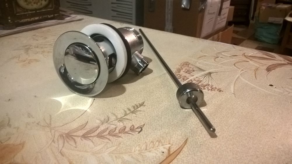 Bonde + tirette �vacuation inox neuve. 10 Flers-en-Escrebieux (59)