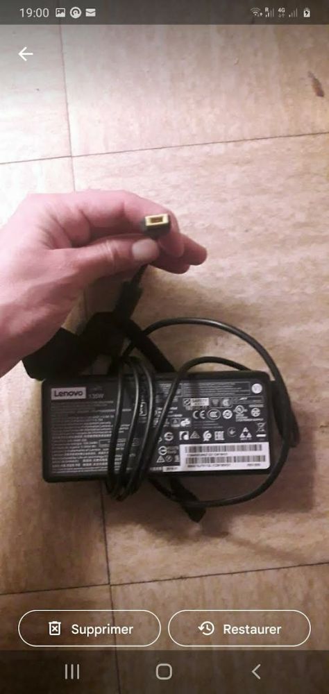 Bonjour     Chargeur Lenovo 135w =  6.75A   comme neuf 
25 Paris 18 (75)