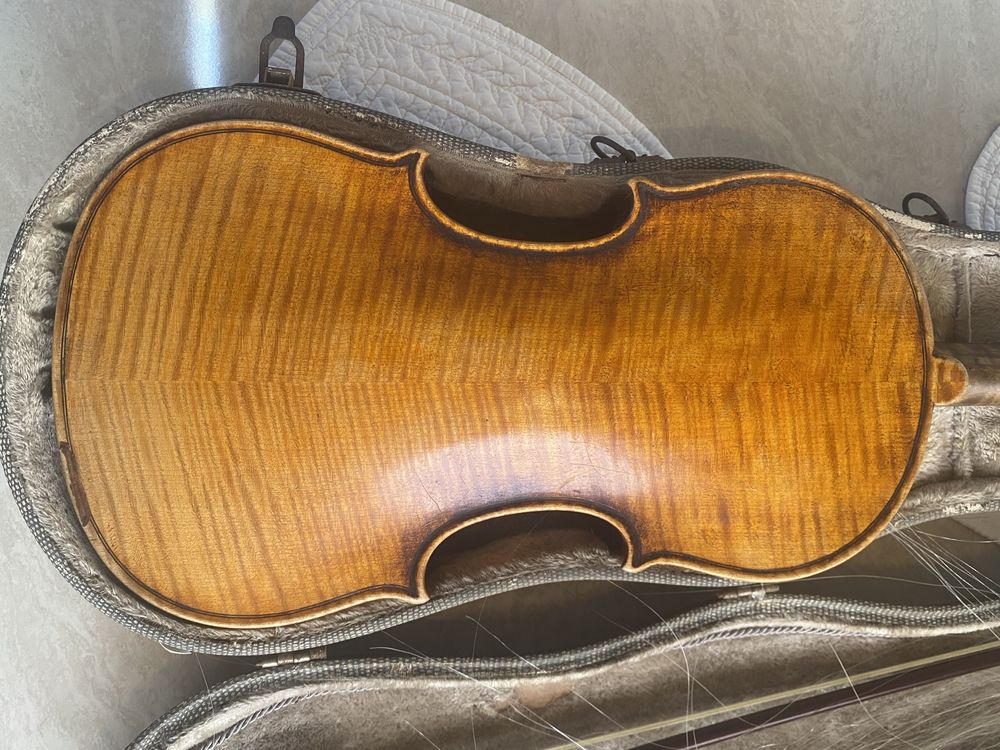 Bonjour je rachète vos instruments à cordes violon  0 Bordeaux (33)