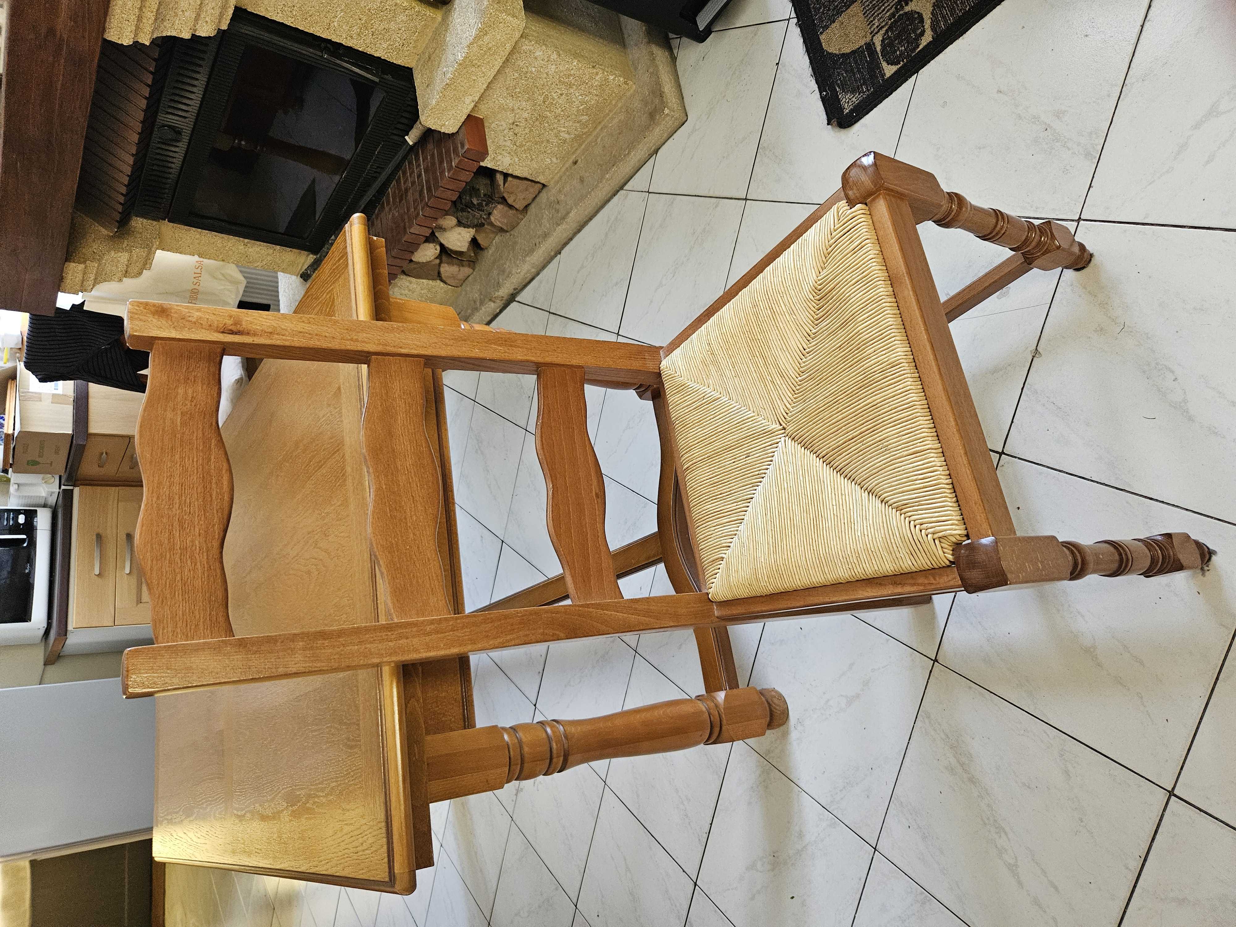 Bonjour salle avec grande table et ses rallonges 1 meuble tv et 1 meuble bas. le tout pour 200�� d�battre 200 Dammard (02)