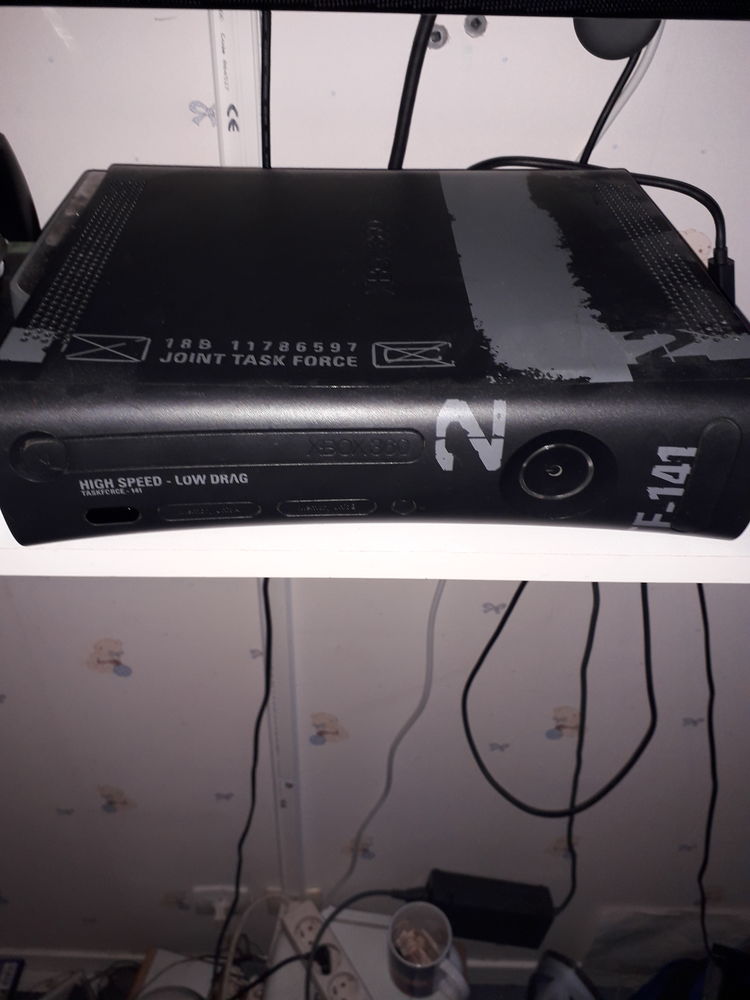 bonjours ma xbox 360 de 500 gigas (prix negociable) 50 Vitry-sur-Seine (94)