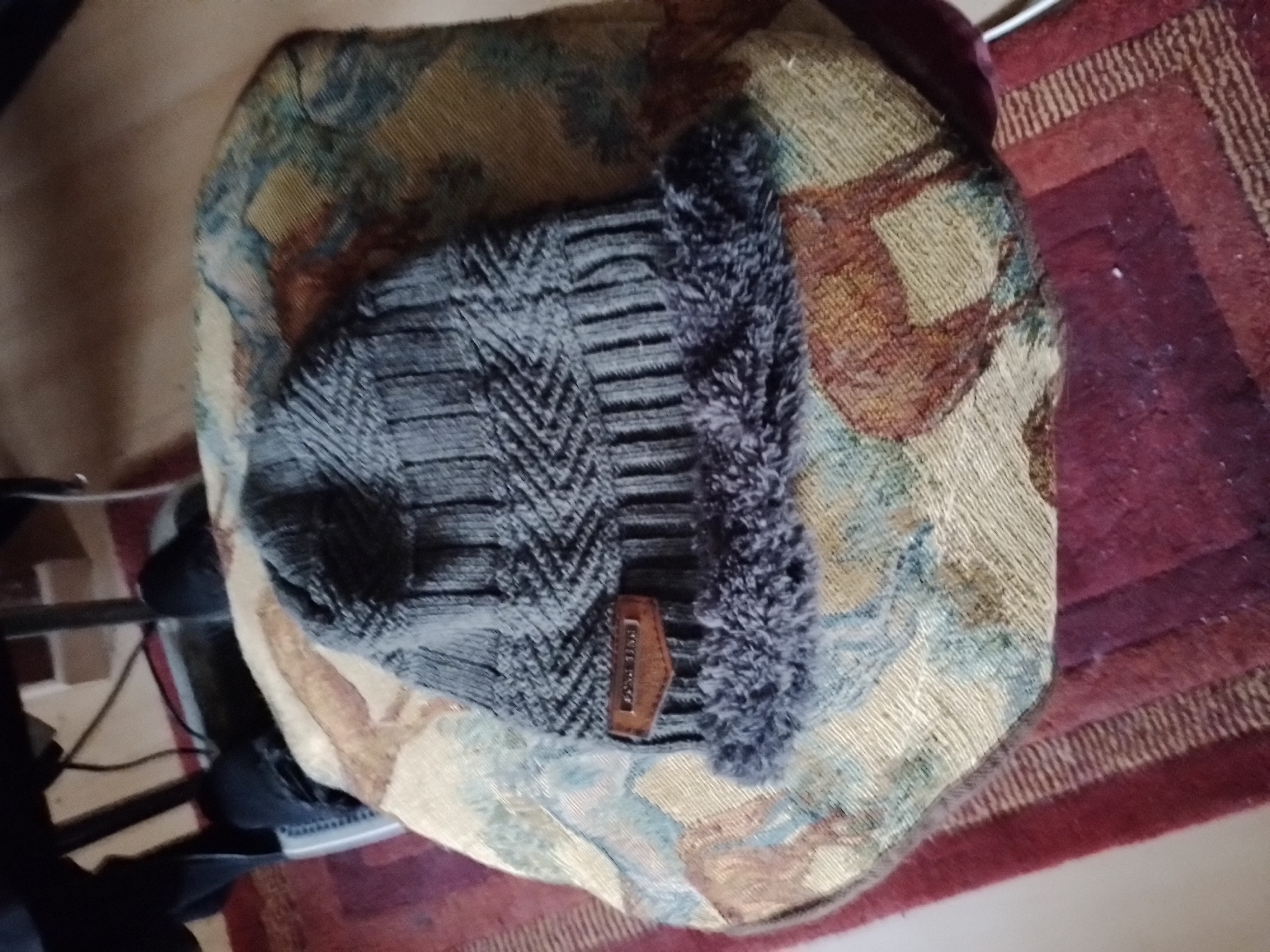 bonnet fourr� 5 Turckheim (68)