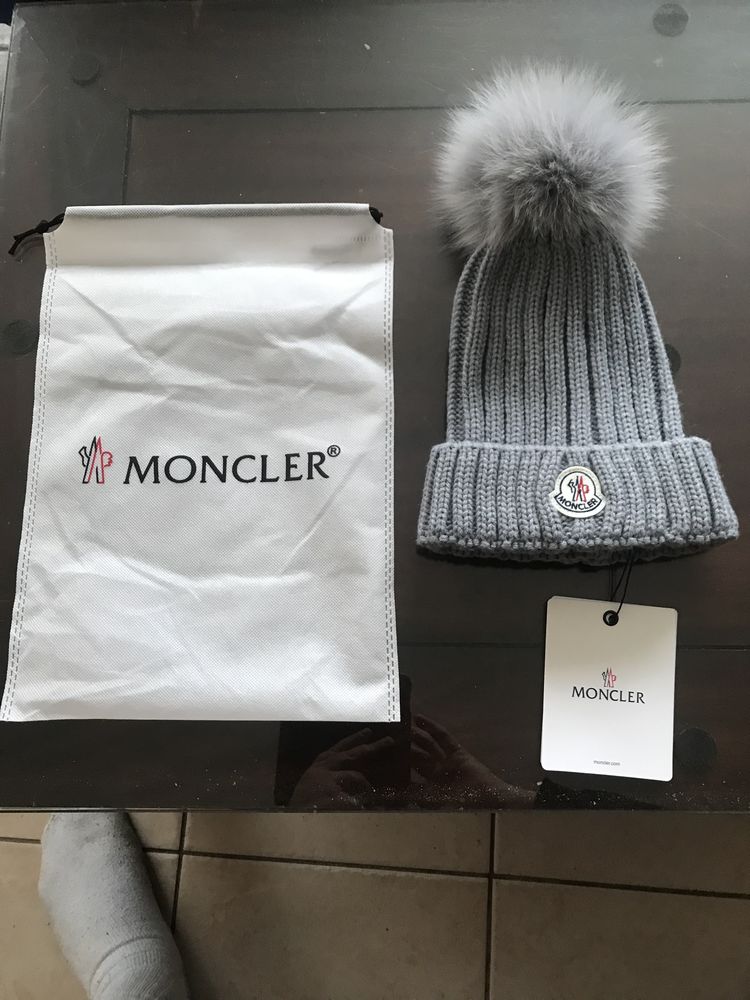 Bonnet Moncler 49 Grenoble (38)