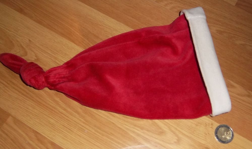 Bonnet p�re No�l Cocoon taille 45 1 Colombier-Fontaine (25)