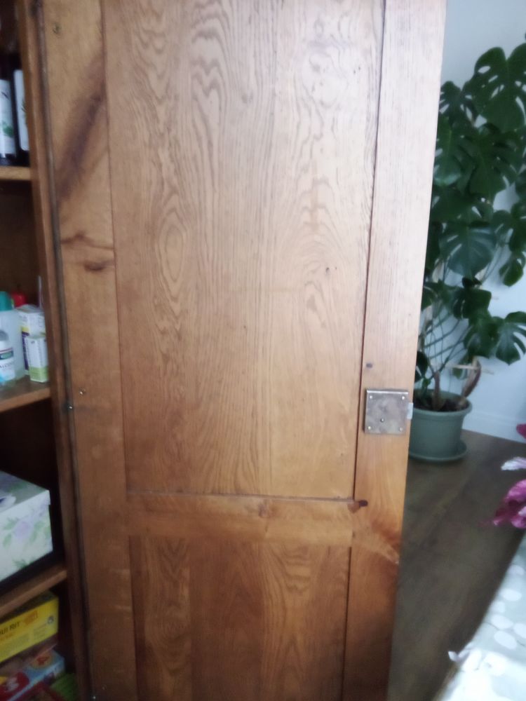 Bonneti�re en ch�ne massif 550 Cosne-Cours-sur-Loire (58)