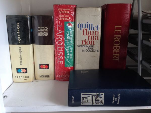 7 BONS DICTIONNAIRES 25 Paris 10 (75)