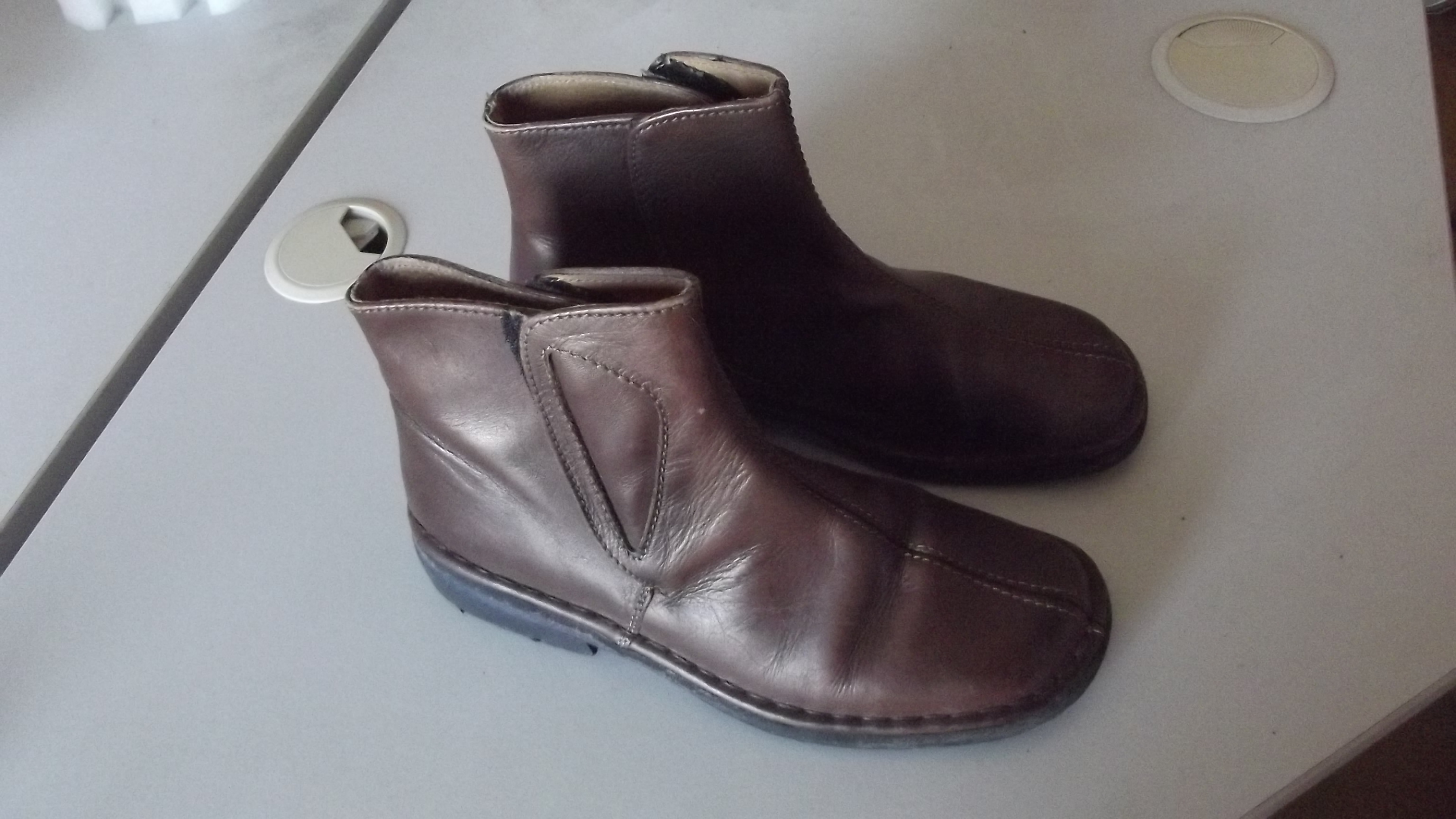 Boots femme en cuir anglais p 38 tr�s peu port�s. 25 Neuville-Bourjonval (62)
