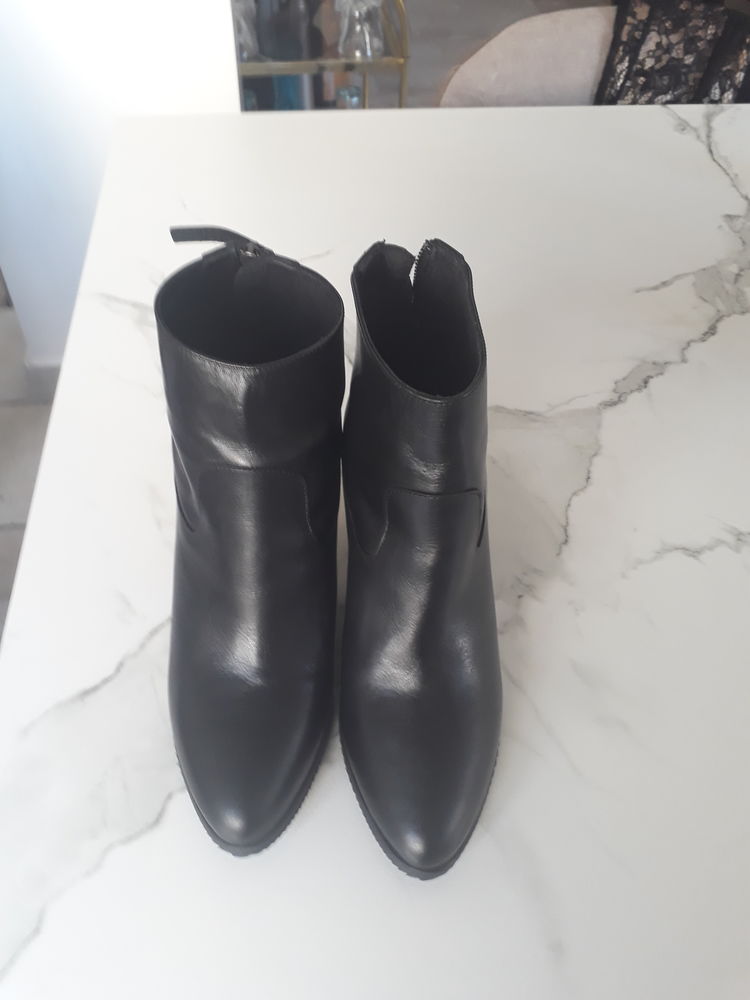 Boots noires neuves taille 38 40 Nice (06)