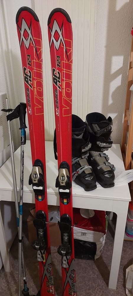Ski + boots + poles 250 Saint-Martin-d'H�res (38)